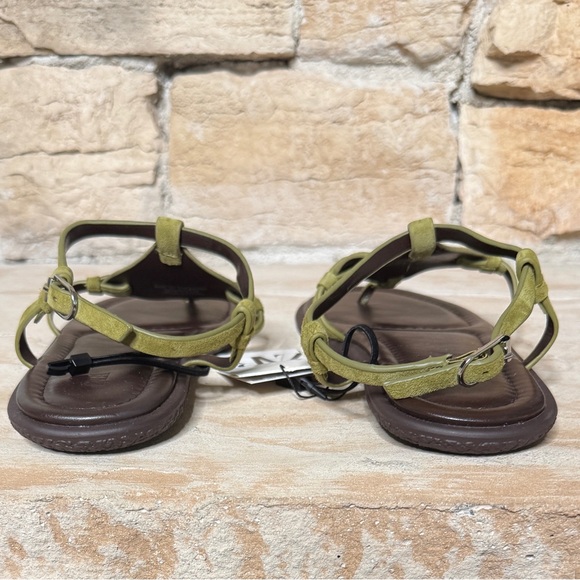 ZARA Olive Green Suede
Minimalist Thong Sandals
Geometric Ankle Strap Flats 37 - Picture 5 of 10